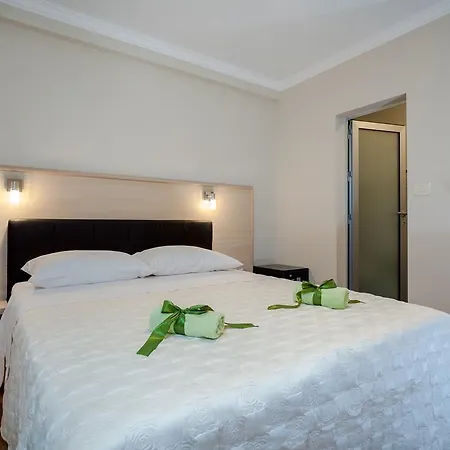 Medak Zrnovnica Apartment Split