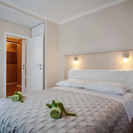 Apartment Medak Zrnovnica Split