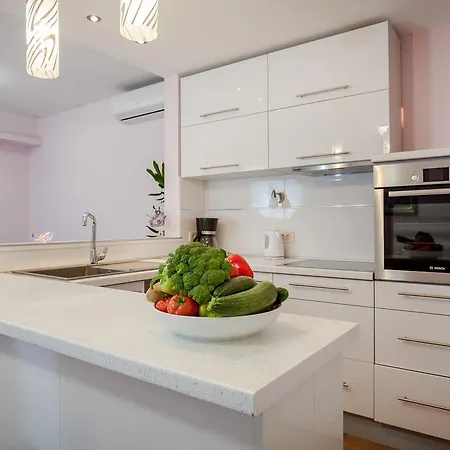 Apartamento Medak Zrnovnica *