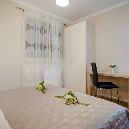 Medak Zrnovnica Apartamento